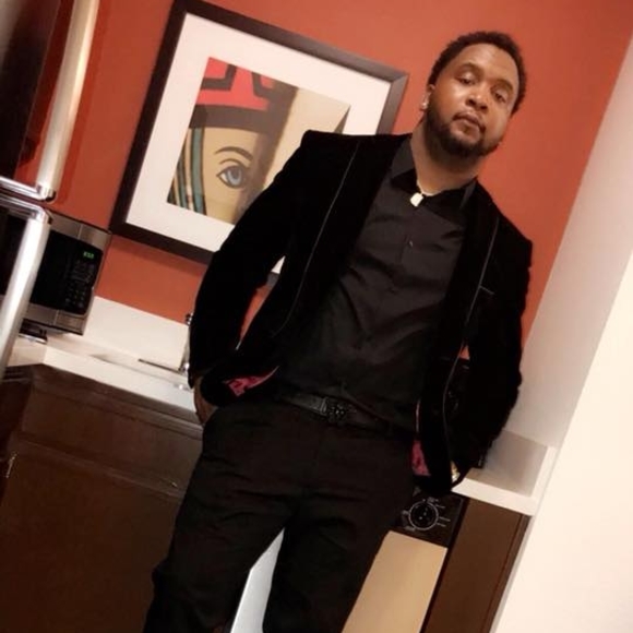 Meet your Posher, Toby - Picture 1 of 1